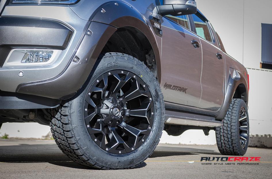 FORD RANGER ASSAULT GLOSS BLACK MILLED ACCENTS